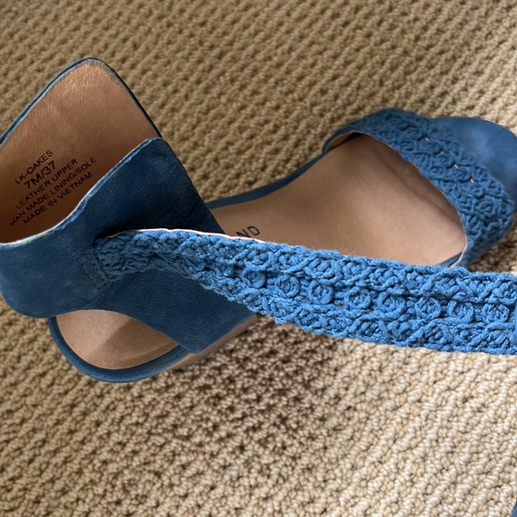 Blue Lucky Brand Block Heels - Picture 3 of 3